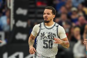 开云-美记：灰熊不会留下科尔-安东尼 若找不到下家很可能就会买断