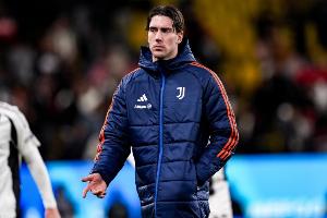 开云app-共和报:弗拉霍维奇经纪人向尤文要1000万"分手费",与球员对半分