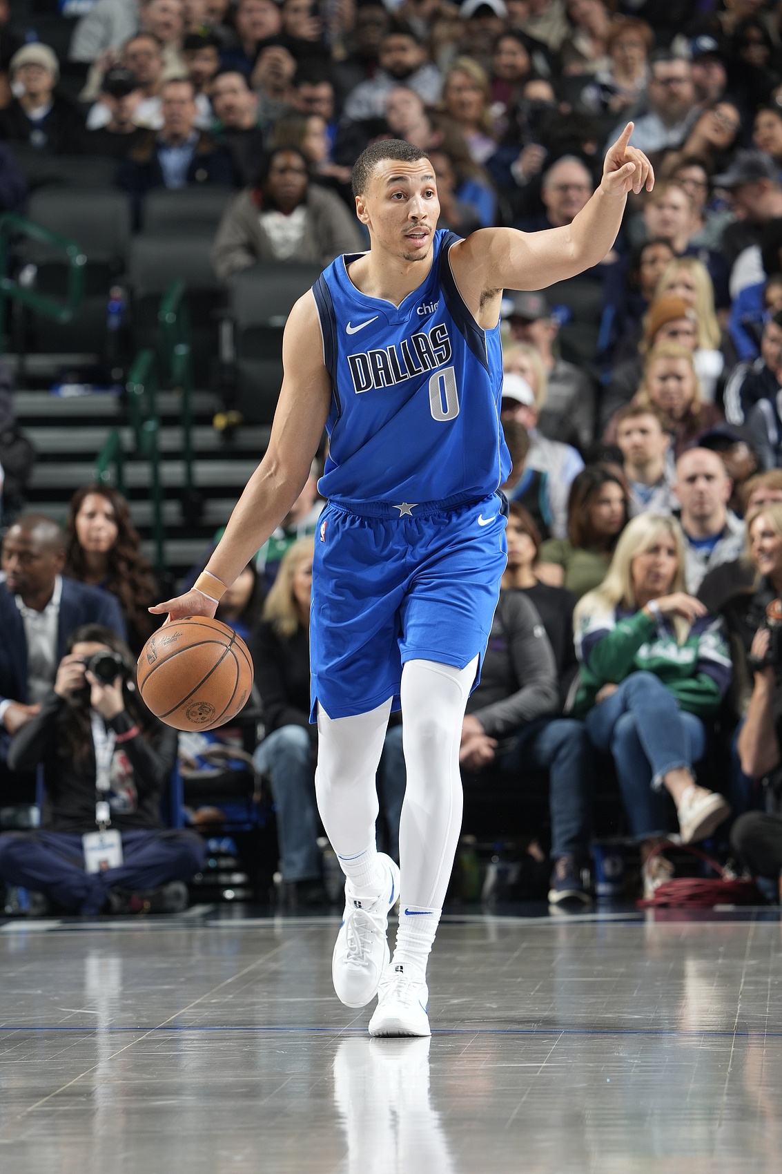 队记:埃克萨姆回归独行侠之前曾考虑过加盟尼克斯