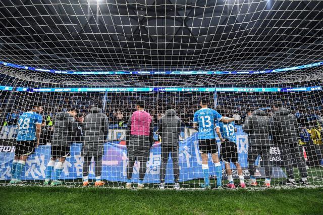 开云-大连人命运多舛无奈退场 球员不舍未来在何方？