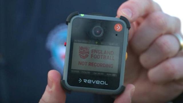 开云app-保护黑衣法官，英国裁判将配备“执法记录仪”