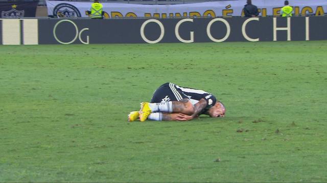 开云-距世界杯两个多月 巴西队折损左后卫阿拉纳！